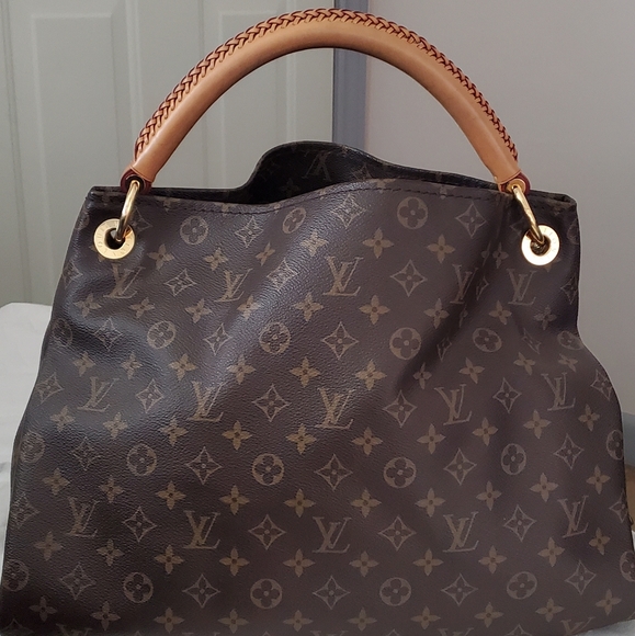 ๐ SOLD ๐ Louis Vuitton Monogram Artsy - Picture 3 of 17